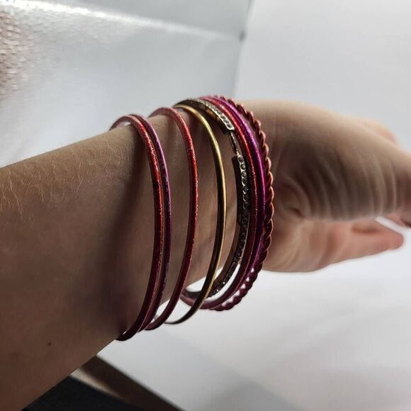 Lot of 8 Red and Gold Bohemian Belly Dance Bangle Bracelets - Picture 1 of 4